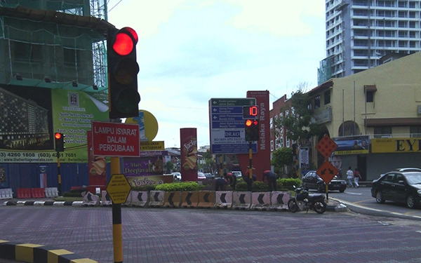 Малайзия светофор долбоору