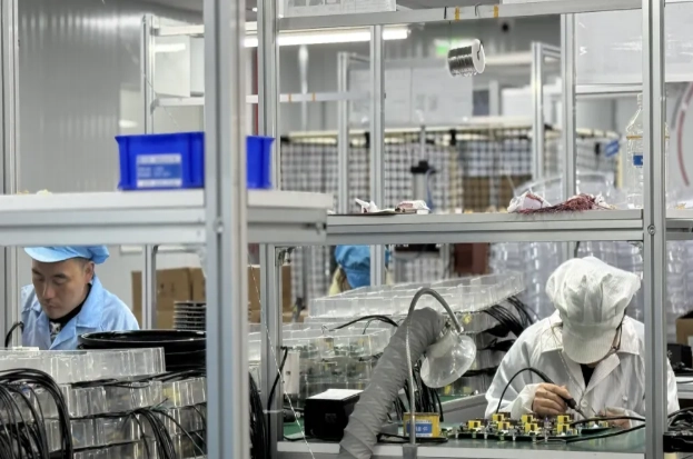 Пластикалык турак-жайы бар FAMA укма жөө сигналдары ноябрда сатылган 7,500 бирдикке жетет, 1,000ден ашык кесилиштерде орнотулган Пластикалык турак-жайы бар FAMA укма жөө сигналдары ноябрда сатылган 7,500 бирдикке жетет, 1,000ден ашык кесилиштерде орнотулган