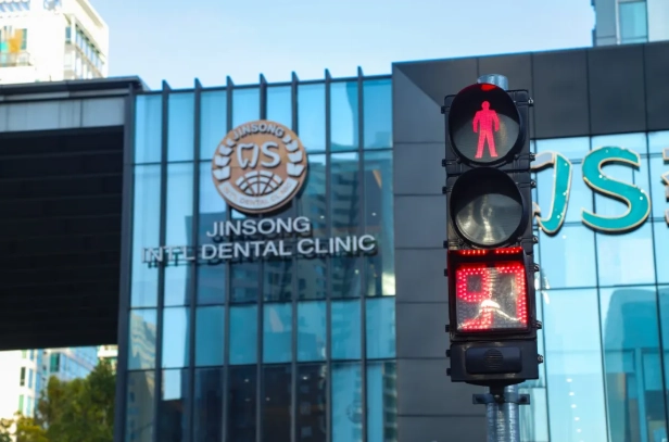 Пластикалык турак-жайы бар FAMA укма жөө сигналдары ноябрда сатылган 7,500 бирдикке жетет, 1,000ден ашык кесилиштерде орнотулган Пластикалык турак-жайы бар FAMA укма жөө сигналдары ноябрда сатылган 7,500 бирдикке жетет, 1,000ден ашык кесилиштерде орнотулган