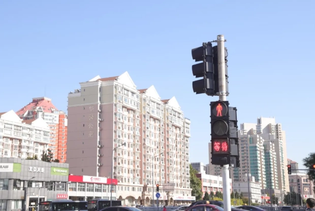 Пластикалык турак-жайы бар FAMA укма жөө сигналдары ноябрда сатылган 7,500 бирдикке жетет, 1,000ден ашык кесилиштерде орнотулган Пластикалык турак-жайы бар FAMA укма жөө сигналдары ноябрда сатылган 7,500 бирдикке жетет, 1,000ден ашык кесилиштерде орнотулган