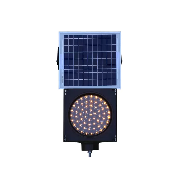 Күн энергиясы менен иштеген сары жаркылдаган жарык Күн энергиясы менен иштеген сары жаркылдаган жарык